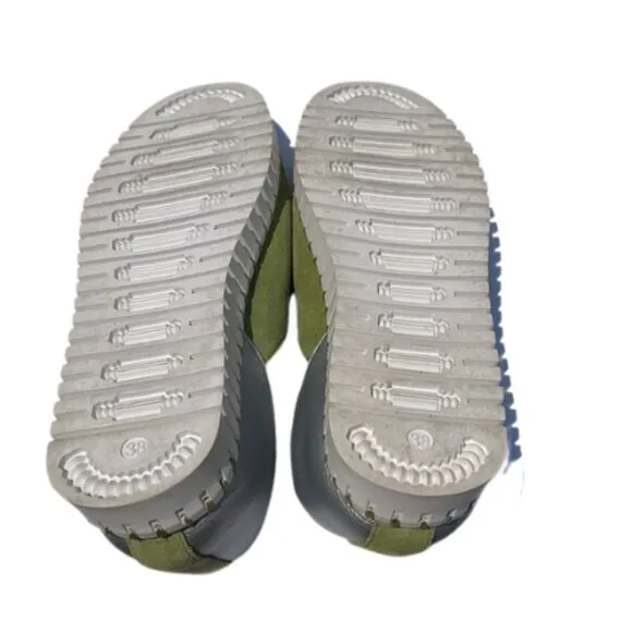 Bendy Crafted in California Green Suede Silver Comfy Casual Slip On Shoes Sz 38