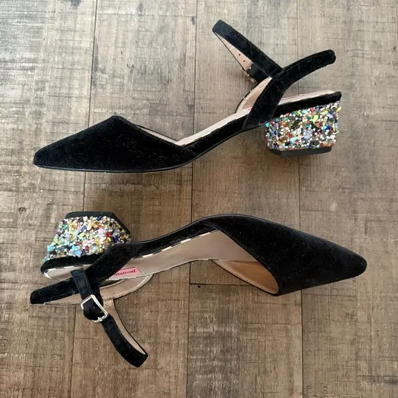 BETSEY JOHNSON LENA ANKLE STRAP BLACK VELVET RAINBOW BLOCK HEELS 8.5