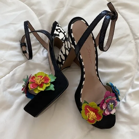 Betsey Johnson Milana floral platform heels