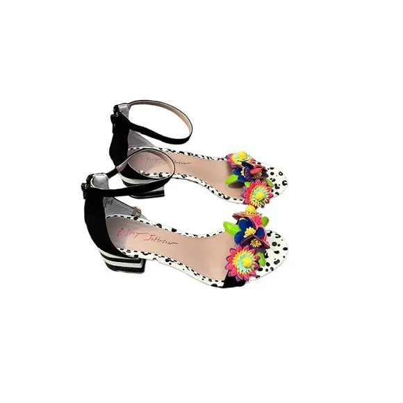 Betsey Johnson Strappy Heels Cut-Out Flowers Back / White Block Heel Size 5.5