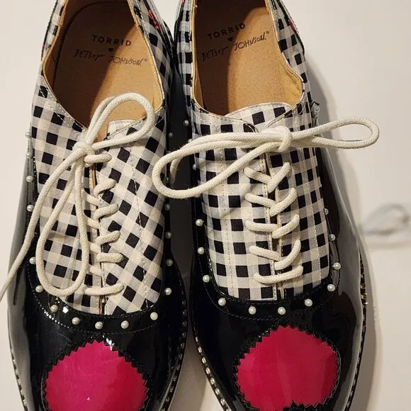 Betsey Johnson Torrid NOVA Shoes sz 12 W  women Chunky Platform Heart Oxfords