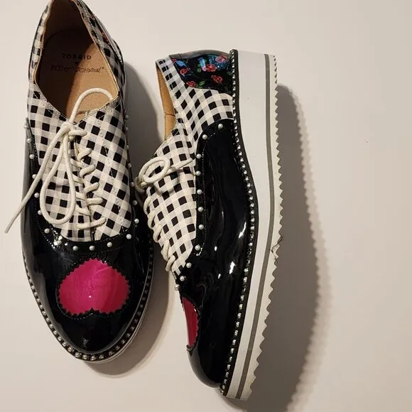 Betsey Johnson Torrid NOVA Shoes sz 12 W  women Chunky Platform Heart Oxfords