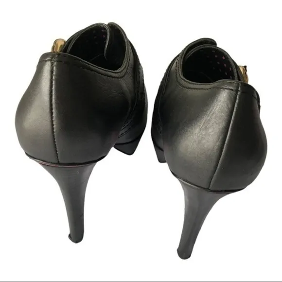 Betsy Johnson Black Platform Heels Size 7.5