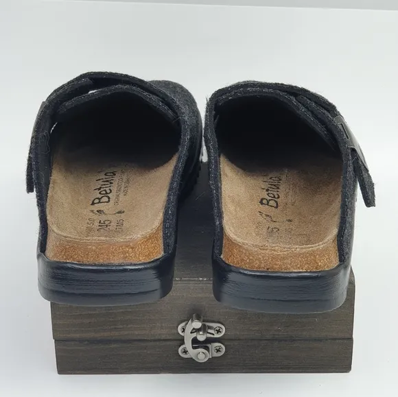 Betula by Birkenstock Boston charcoal clogs  L7 M5 closed toe wool felt