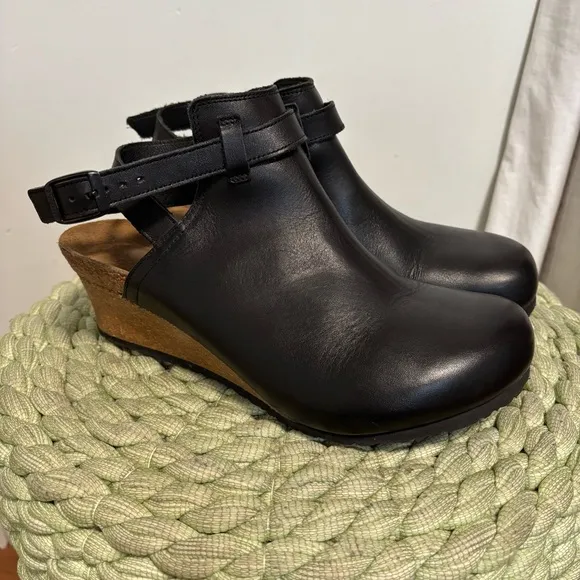 Birkenstock Papillio Esra Black Leather Ankle Strap Clog Wedge Sandal