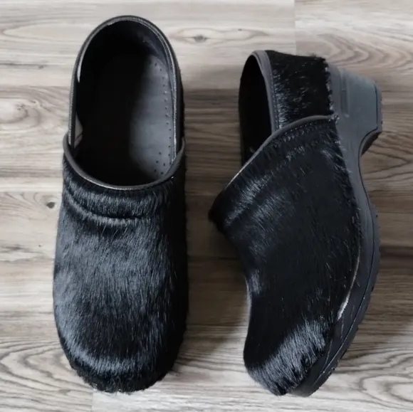 Bjork Professional Black Fur Leather Clogs Size EU 36, US 5.5-6