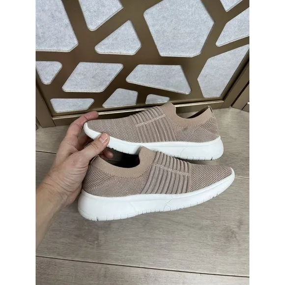 Blondo Karen Waterproof Slip-On Sneaker Women 7 M Pink Heathered Knit