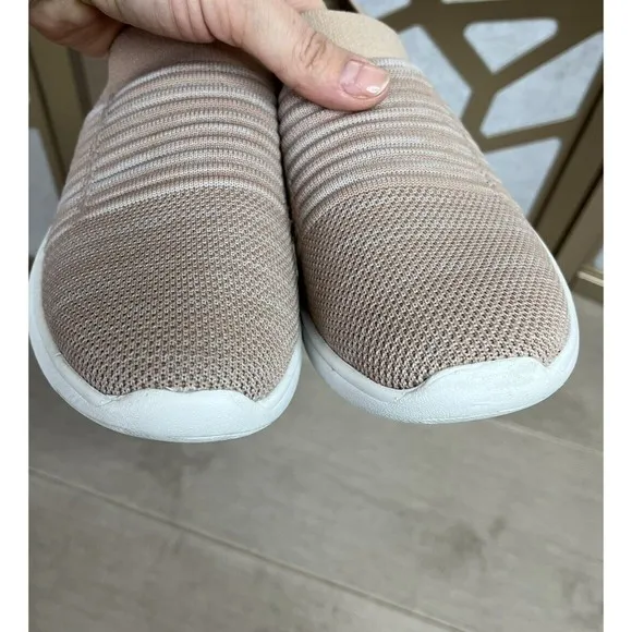 Blondo Karen Waterproof Slip-On Sneaker Women 7 M Pink Heathered Knit