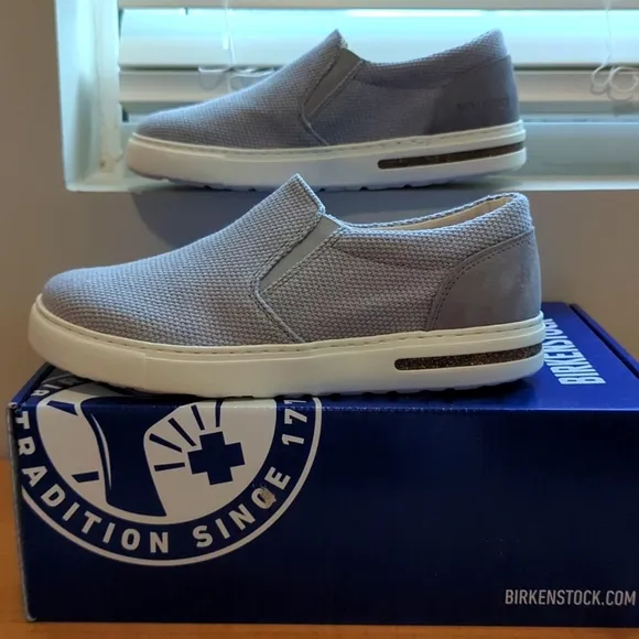 BNIB Sz 38 Birkenstock grey Oswego slip ons