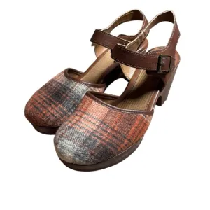 BOC Born Natasha II Closed Toe Ankle Strap Mary Jane Clogs Orange Plaid Size 9M