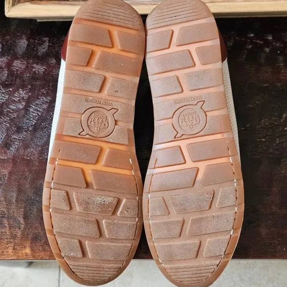 Born Barrett Knit Sneakers Tan/White Slip-Ons Mens Sizes NWT