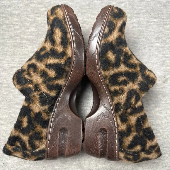 Born Boc Peggy Clog Women Sz 6M Leopard Print Suede Nursing Comfortability Work
