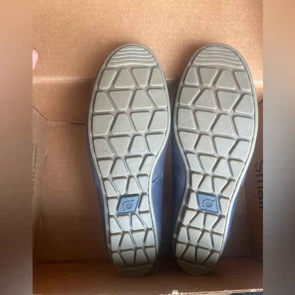 Born Women's Blue Leather Slip-On Shoes, size 10