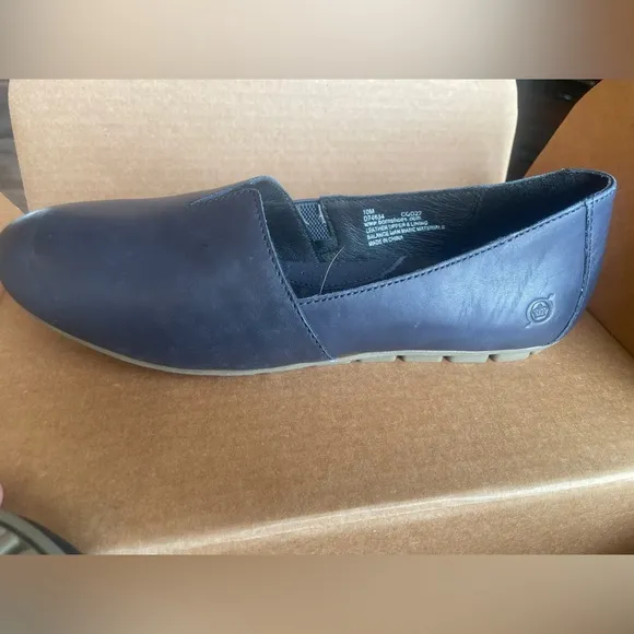 Born Women's Blue Leather Slip-On Shoes, size 10