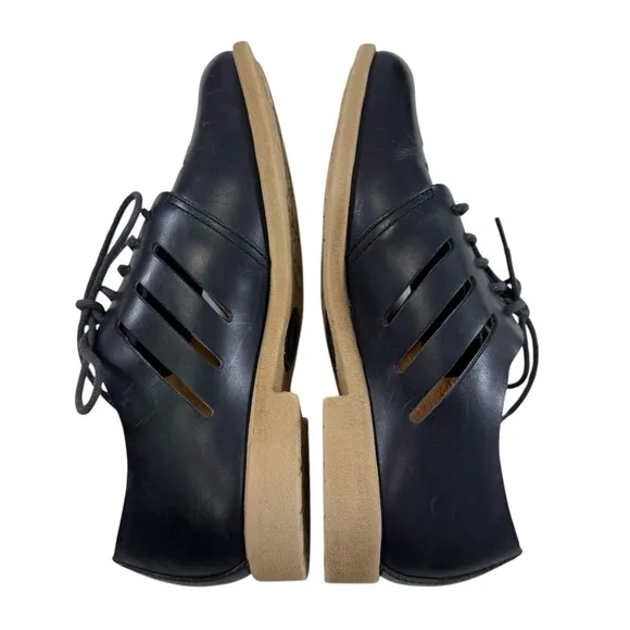 Born Yakob Cut Out Yankee Blue Leather Lace-Up Oxfords Women’s Size 7M