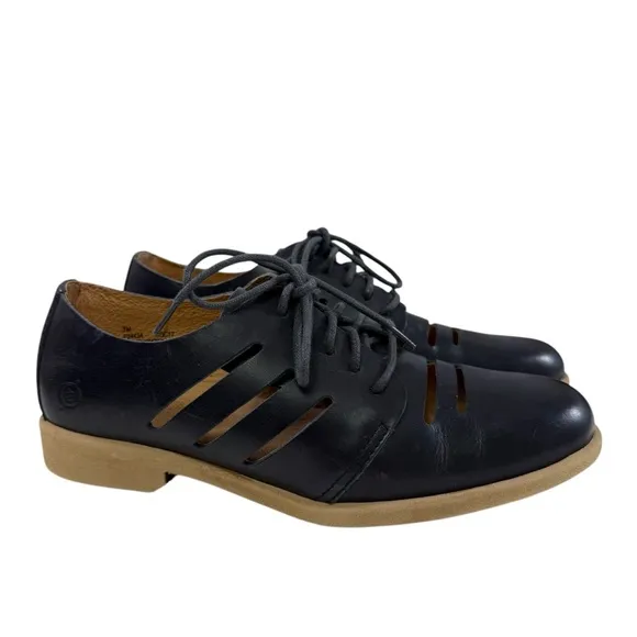 Born Yakob Cut Out Yankee Blue Leather Lace-Up Oxfords Women’s Size 7M