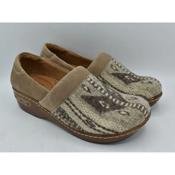 Born Womens Size 9.5 Bailie Taupe Birch Tribal Fabric Closed Back Casual Clogs
