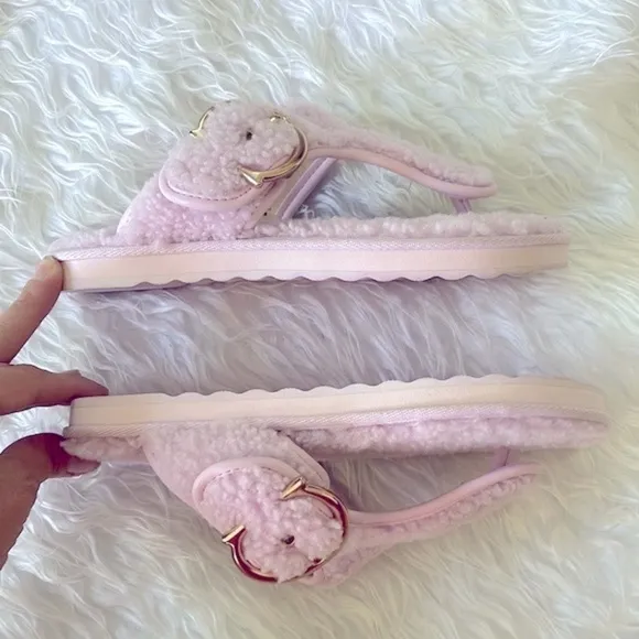 Brand New Coach Pink Shearling Hollie Flip Flop Sandal Plush Buckle Slides