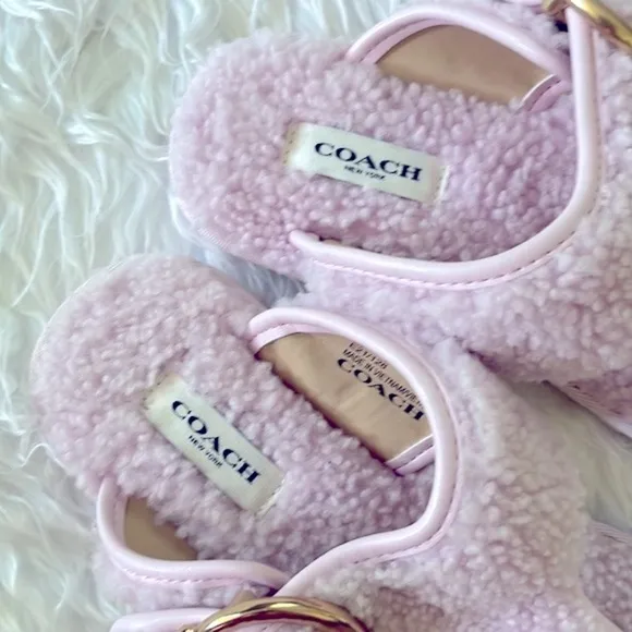 Brand New Coach Pink Shearling Hollie Flip Flop Sandal Plush Buckle Slides