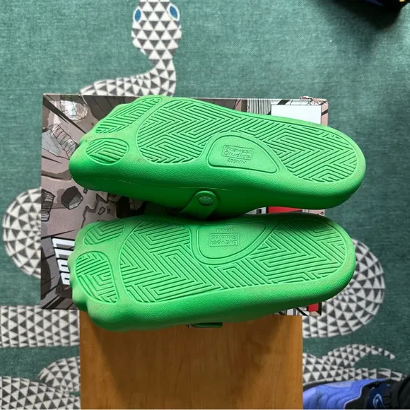 Bravest Studios Green Hulk Toe Foot Clogs