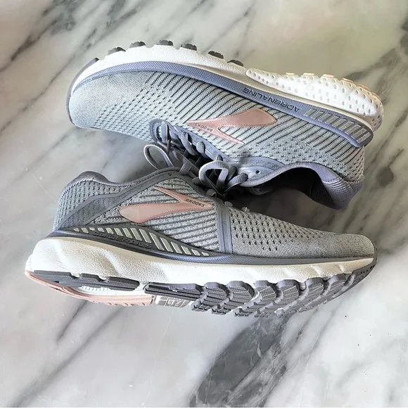 Brooks Adrenaline GTS 20 Running Shoes