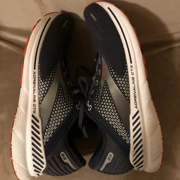 Brooks Adrenaline GTS 22 Men's Supportive Running Shoe