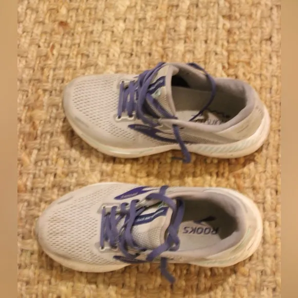 Brooks Adrenaline GTS 23 Women’s Size 8 Running Tennis Shoes - Purple &amp; Gray