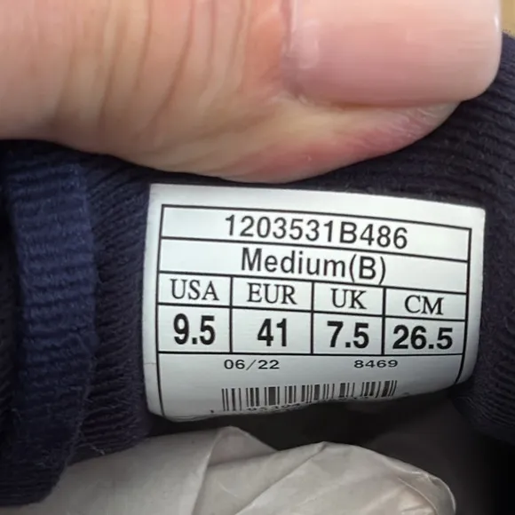 BROOKS WOMEN ADRENALINE GTS 22 RUNNING TRAINING ATHLETIC SHOE NAVY PINK SIZE 9.5