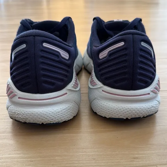 BROOKS WOMEN ADRENALINE GTS 22 RUNNING TRAINING ATHLETIC SHOE NAVY PINK SIZE 9.5