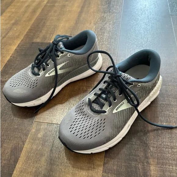 Brooks Women's Addiction GTS 15 Supportive Running Shoes Size 9