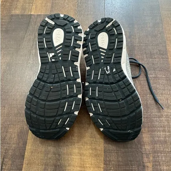 Brooks Women's Addiction GTS 15 Supportive Running Shoes Size 9