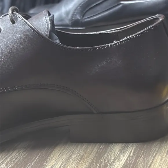 Bruno Magli Brown Leather Oxfords Sleek Design