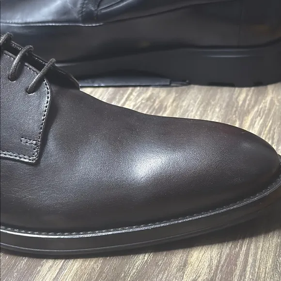 Bruno Magli Brown Leather Oxfords Sleek Design
