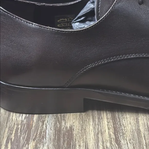 Bruno Magli Brown Leather Oxfords Sleek Design