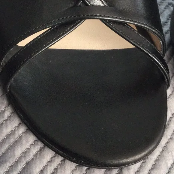Bruno Magli size 9 black leather heels for women