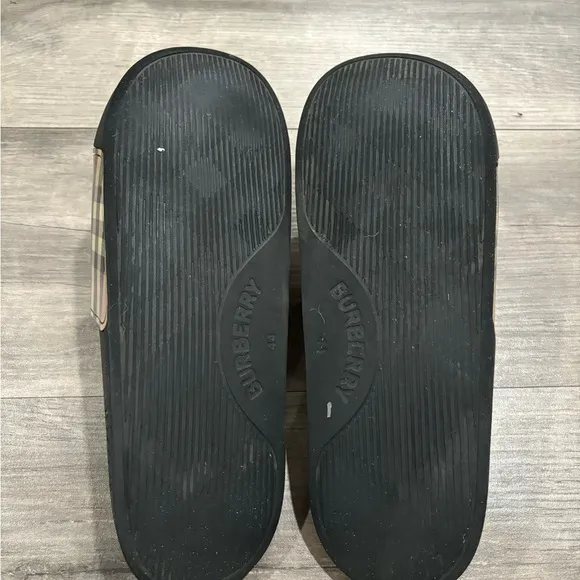 BURBERRY BEIGE CHECK LOGO FLIP FLOP FURLEY RUBBER SANDAL SLIDES