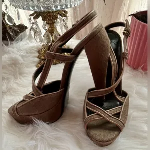 Burberry Linen Heels Size 36