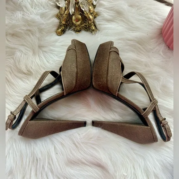 Burberry Linen Heels Size 36