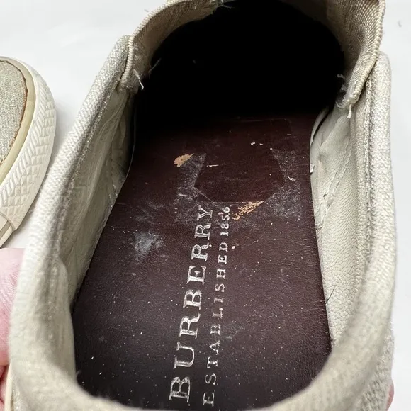 Burberry Women's Metallic Light Gold Speckle Slip On Sneaker Shoes Sz.8 US/39