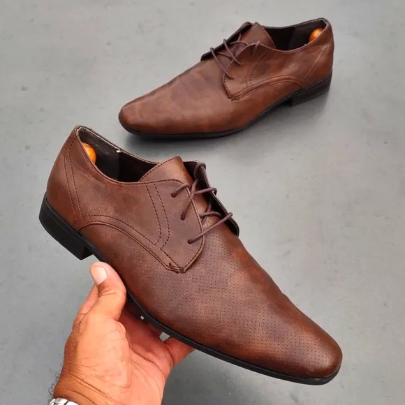 Burton of London Men's Luxury Oxfords (44/10)