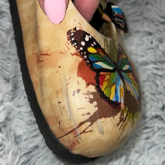 Calceo COLORFUL BUTTERFLIED PATTERNED CLOGS Size 39