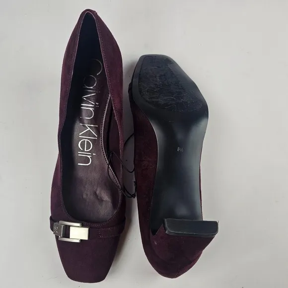 Calvin Klein Avita2-R Burgandy Suede Brass Buckle Slip On Heels Pumps 8M Classy