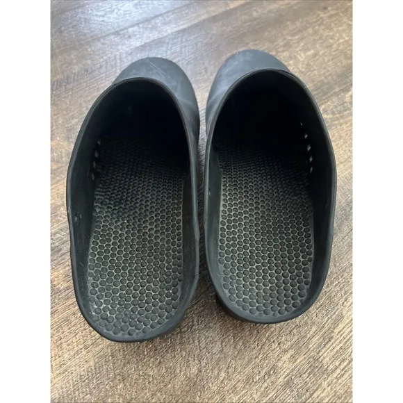 Calzuro Classic Without Hole Black Unisex 42/43 Women's 11.5-12.5 Men's 9.5-10.5