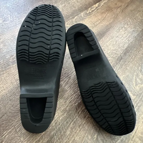 Calzuro Classic Without Hole Black Unisex 42/43 Women's 11.5-12.5 Men's 9.5-10.5