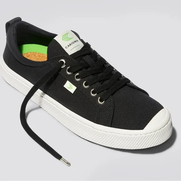 Cariuma Black Canvas OCA Low Top Unisex Men 8/Women 9.5 New Sustainable