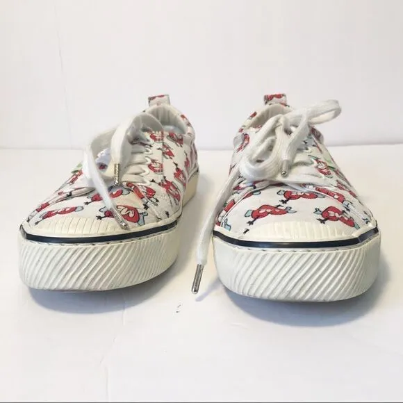 Cariuma Butlikemaybe Limited Edition