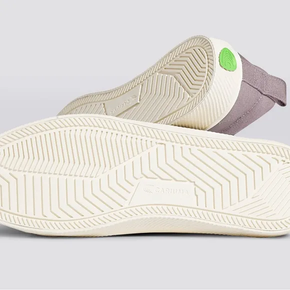 CARIUMA Mystic Gray OCA Low Canvas Sneaker