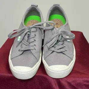 Cariuma OCA Low Grey Canvas Sustainable Organic Vegan Shoes 8.5