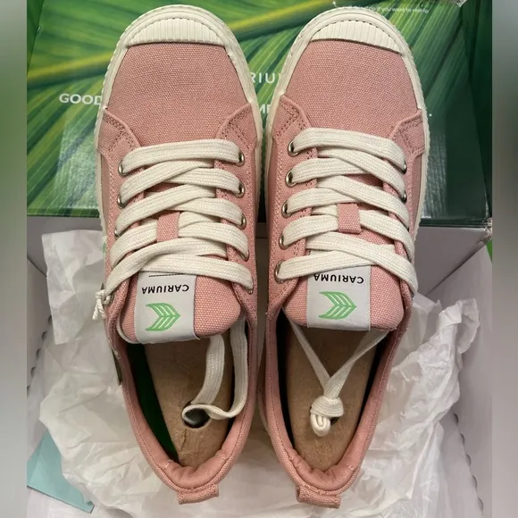 Cariuma OCA LOW Rose Canvas Sneakers Unisex Women 10.5/Men 9 New