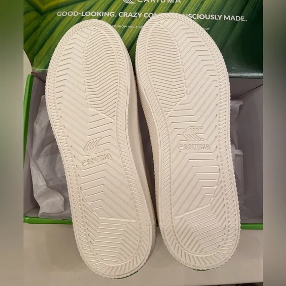 Cariuma Off White Canvas OCA Low Top Sneaker Unisex Women 8/Men 6.5 New